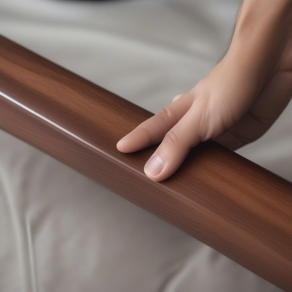 Kiểm Tra Chất Lượng Sofa Gỗ